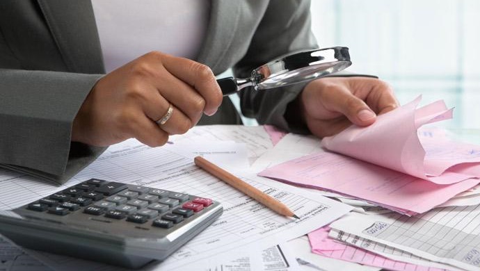 Astuces de professionnels : contrôler seul sa comptabilité